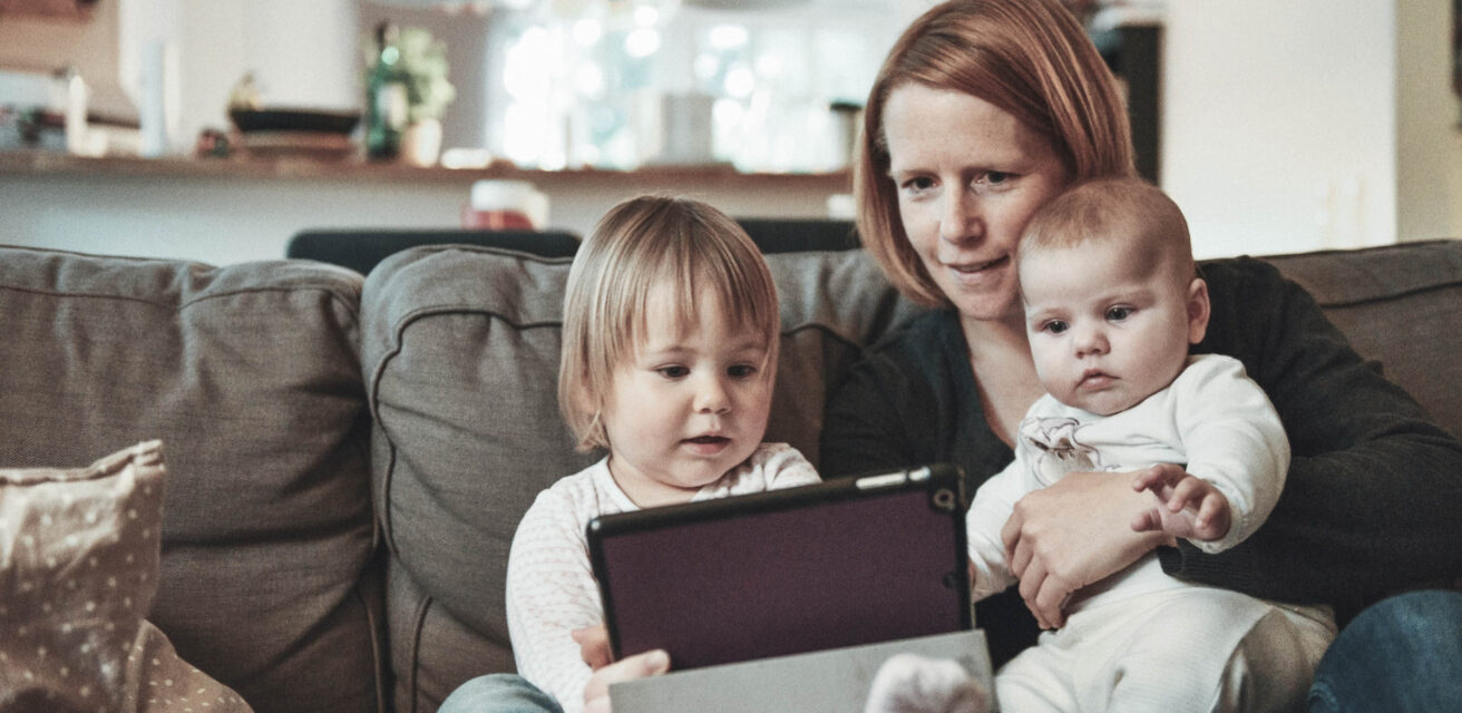 5 Reasons Proofreading Is Perfect for Stay-at-Home Parents