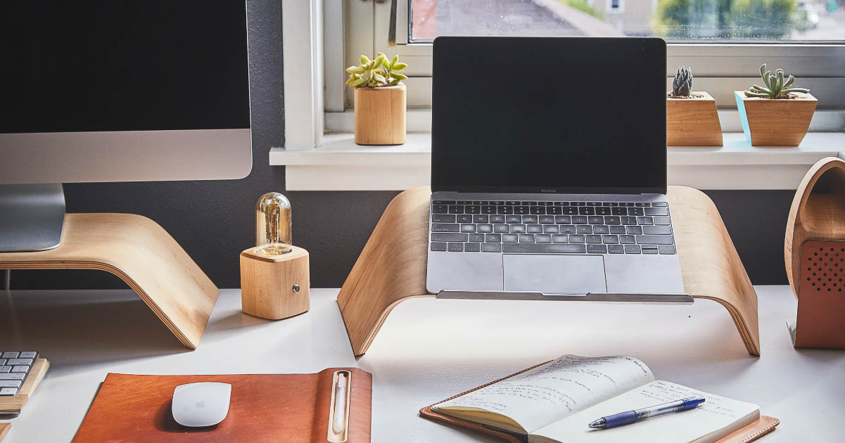 How to Set Up Your Home Office Desk - Tips and Tricks