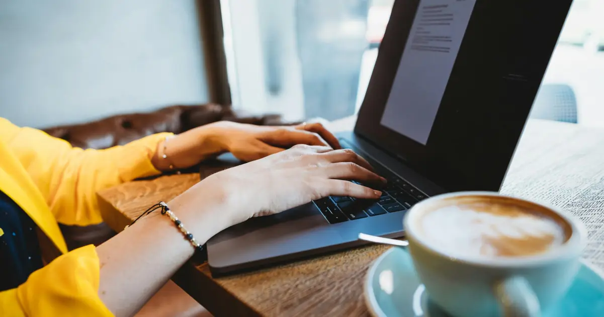 7 Benefits of Blogging for Small Businesses and Freelancers
