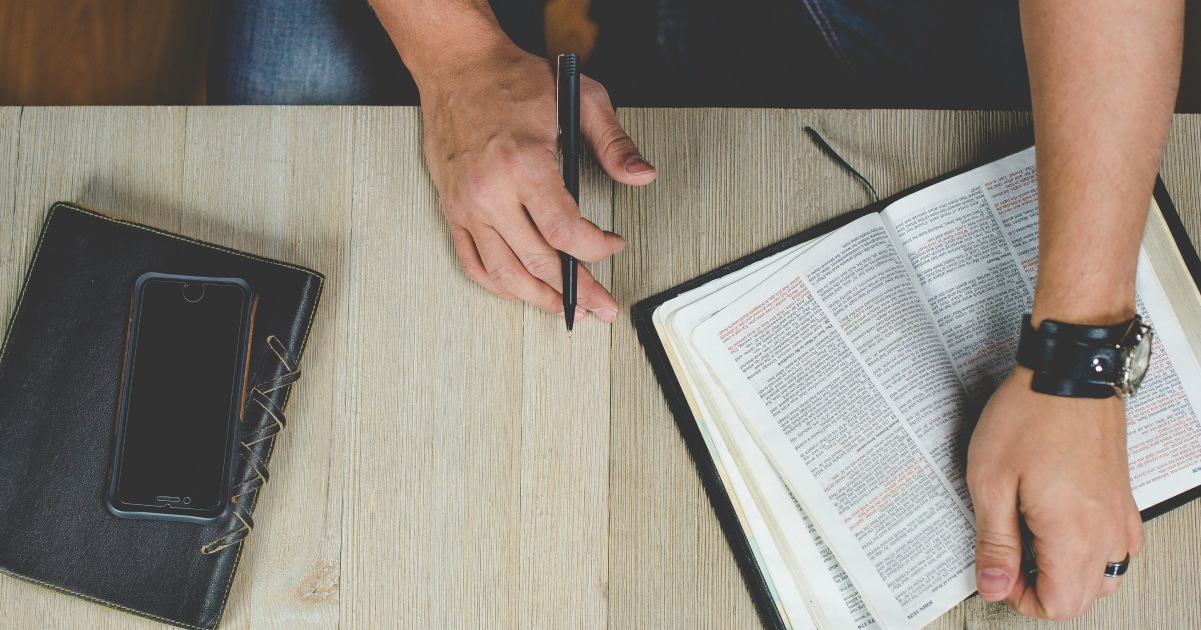 How to Find Freelance Christian Writing Jobs