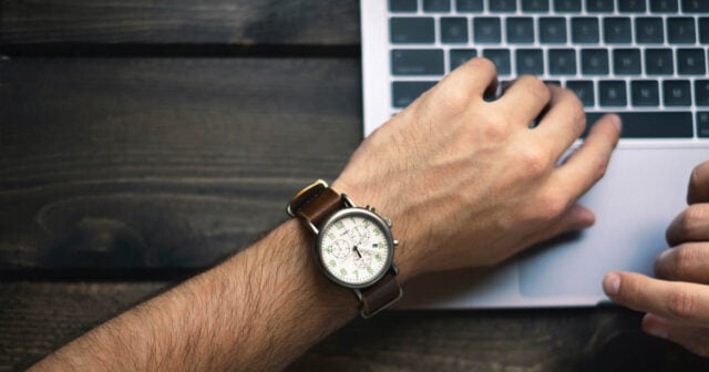 When-Should-You-Raise-Your-Rates-as-a-Freelance-Proofreader_21F_.jpg