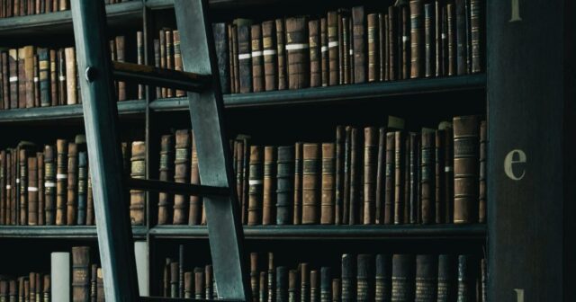 Proofreading-and-Editing-Tips_-Citing-Edited-Books-in-Chicago-Style_21F_.jpg